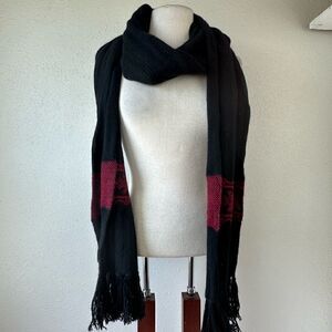 EUC Eddie Bauer Women’s Scard